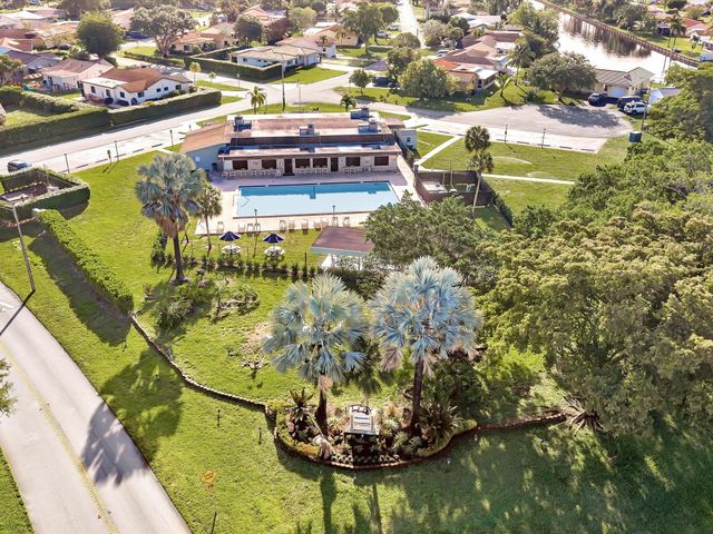 9603 NW 73rd Street, Tamarac, FL 33321