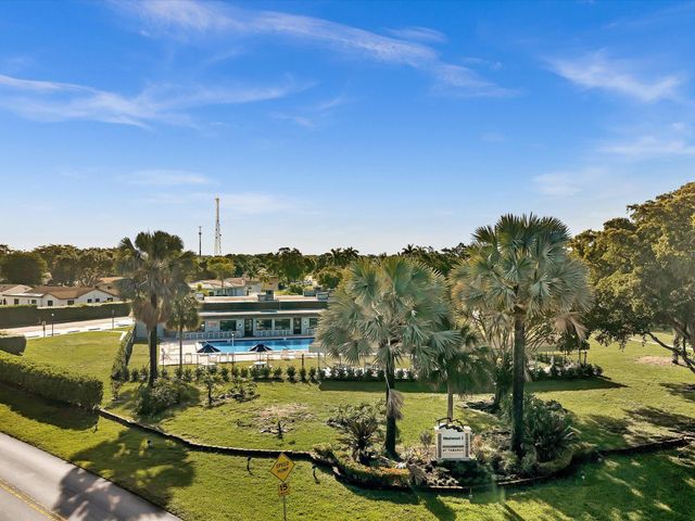 9603 NW 73rd Street, Tamarac, FL 33321