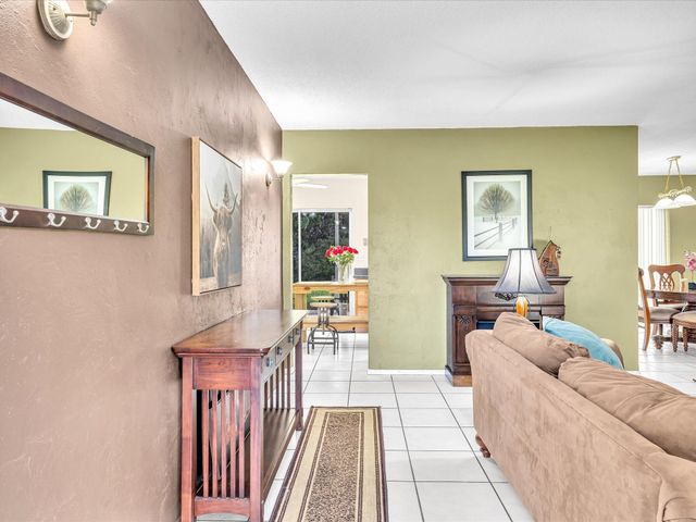 9603 NW 73rd Street, Tamarac, FL 33321