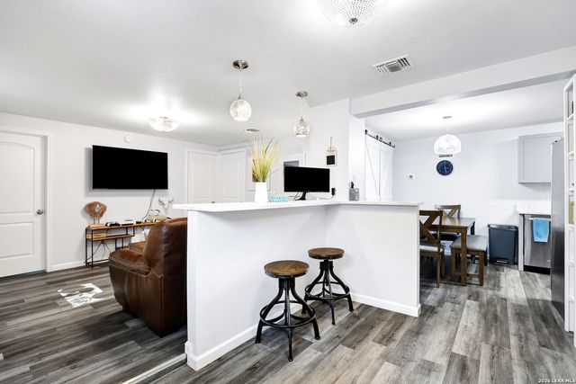 425 Parland, San Antonio, TX 78209