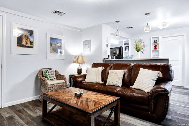 425 Parland, San Antonio, TX 78209