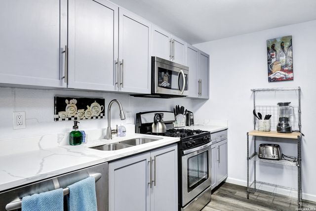 425 Parland, San Antonio, TX 78209