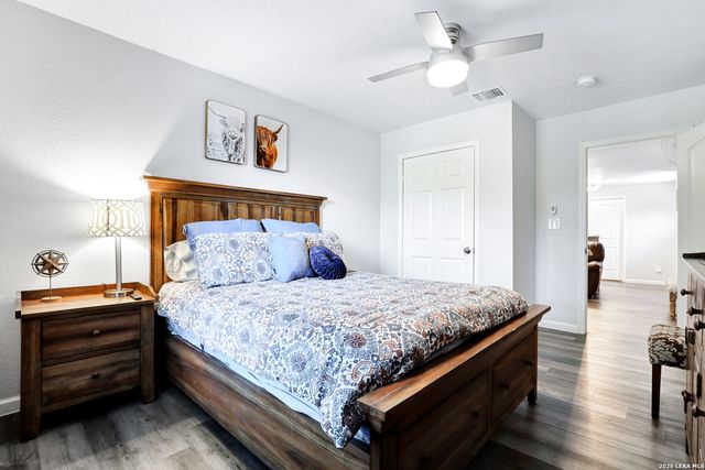 425 Parland, San Antonio, TX 78209