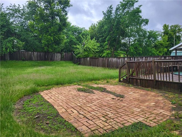 730 Chestnut St, New Castle, PA 16101