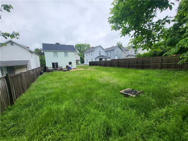 730 Chestnut St, New Castle, PA 16101