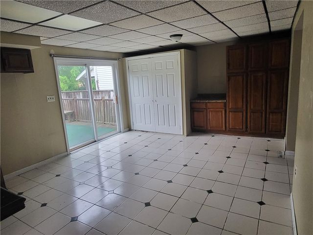 730 Chestnut St, New Castle, PA 16101