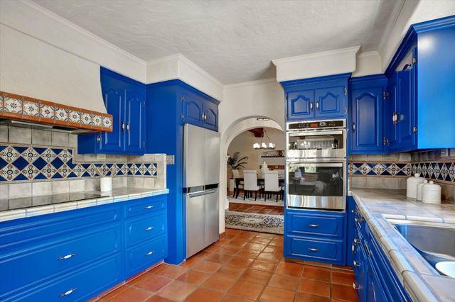 15295 Kennedy Road, Los Gatos, CA 95032