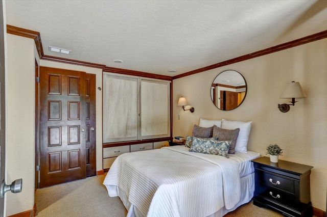 15295 Kennedy Road, Los Gatos, CA 95032