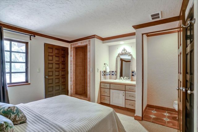 15295 Kennedy Road, Los Gatos, CA 95032