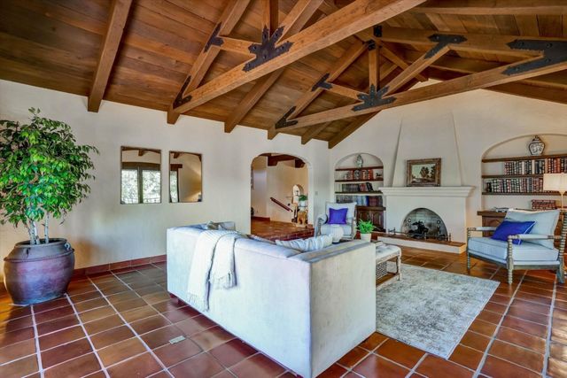 15295 Kennedy Road, Los Gatos, CA 95032