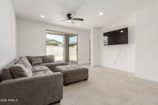 10734 W BLOCH Road, Tolleson, AZ 85353