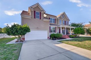 1228 Rosebud LN, Chesapeake, VA 23322