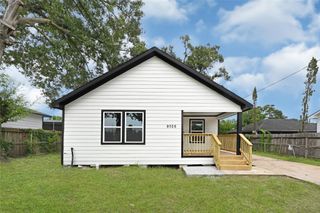9705 Peachtree Street, Houston, TX 77016