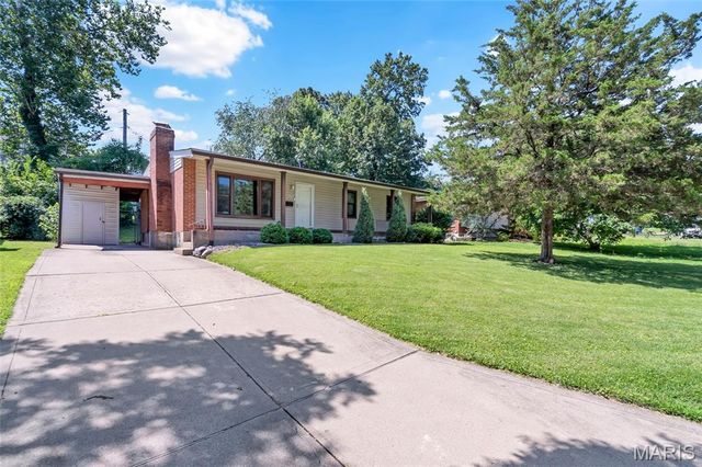 522 Bahia Drive, Rock Hill, MO 63119