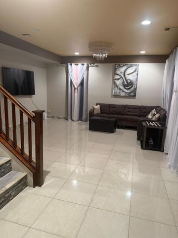 152 College Hill Way, Yuba City, CA 95993