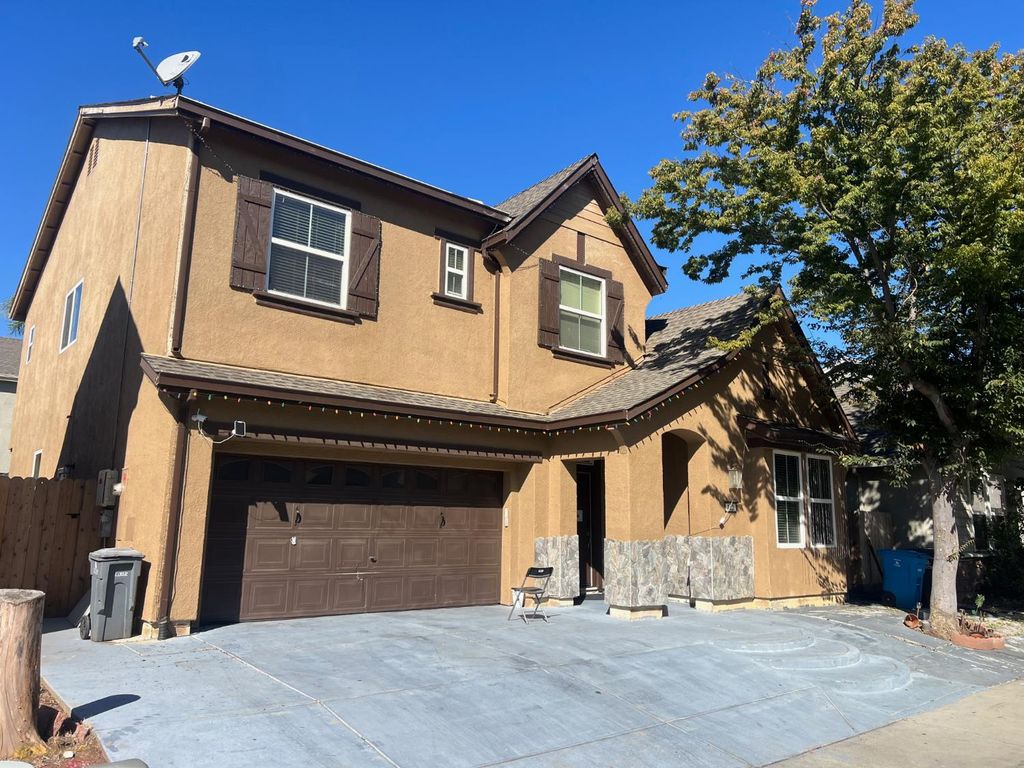 152 College Hill Way, Yuba City, CA 95993