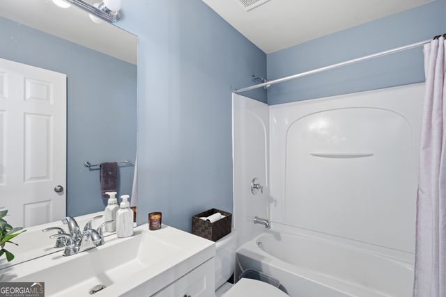 996 Pierce Brennen Drive, Lawrenceville, GA 30043