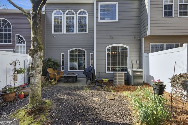 996 Pierce Brennen Drive, Lawrenceville, GA 30043