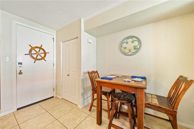 14514 E Cabana St 107, Corpus Christi, TX 78418