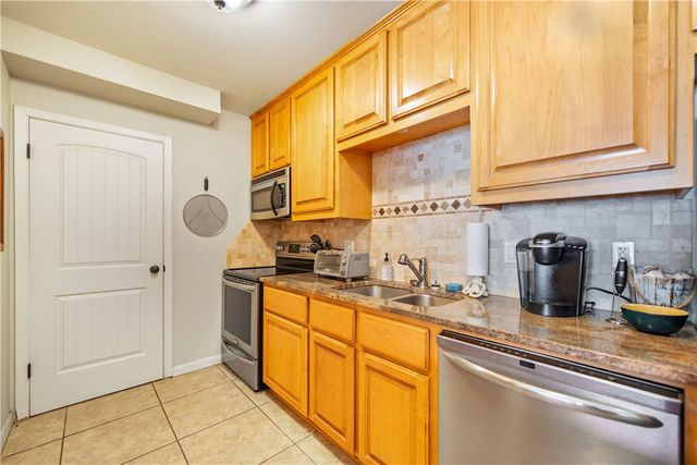 14514 E Cabana St 107, Corpus Christi, TX 78418