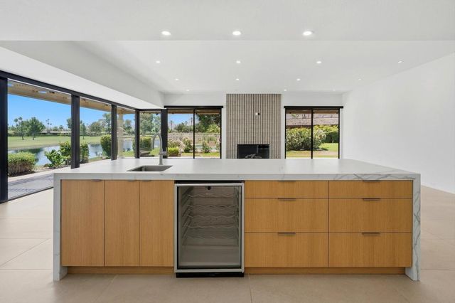 2 Auburn Court, Rancho Mirage, CA 92270