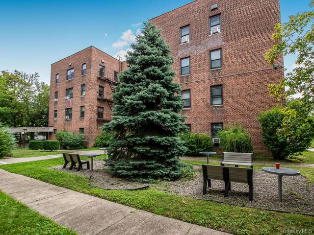 470 N Broadway B34, Yonkers, NY 10701