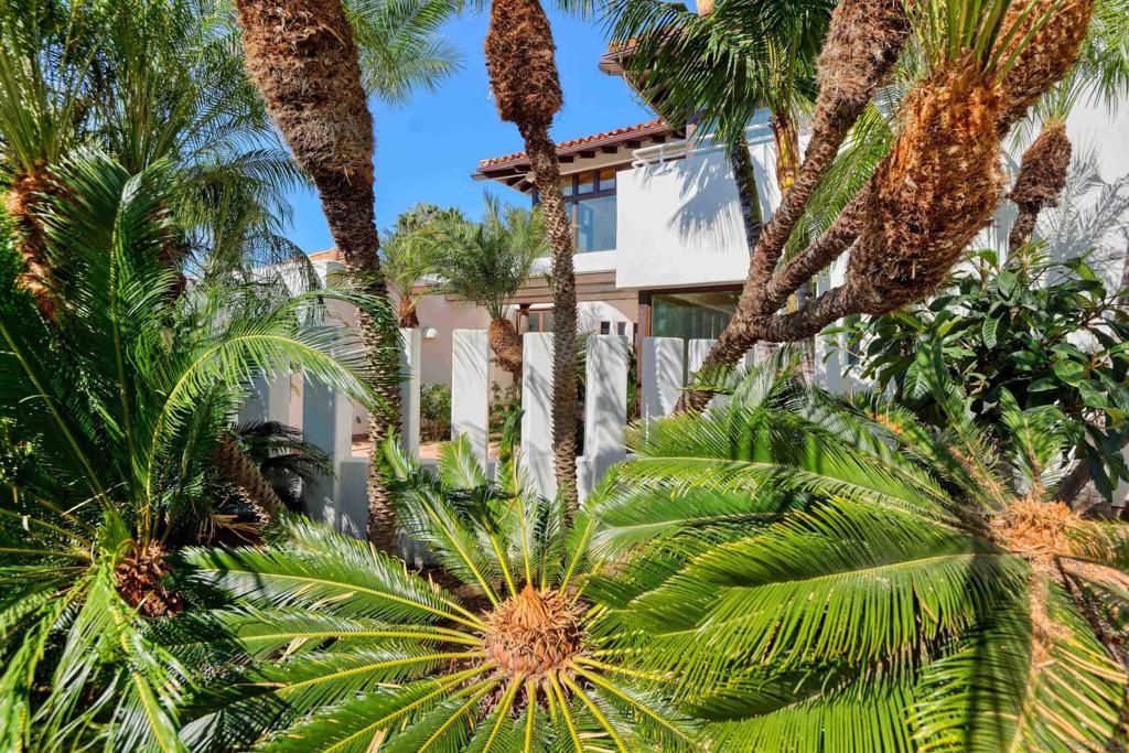 Image 35 of property listing at 2320 Camino del Collado, La Jolla, CA 92037