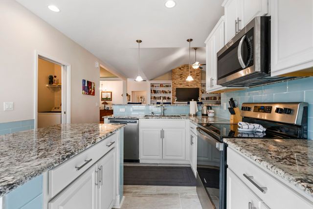 131 Crabapple Dr., Longs, SC 29568