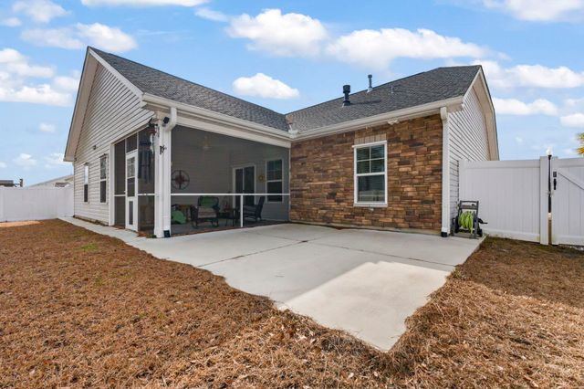 131 Crabapple Dr., Longs, SC 29568