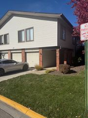 1319 Kingsbury Drive 2, Hanover Park, IL 60133