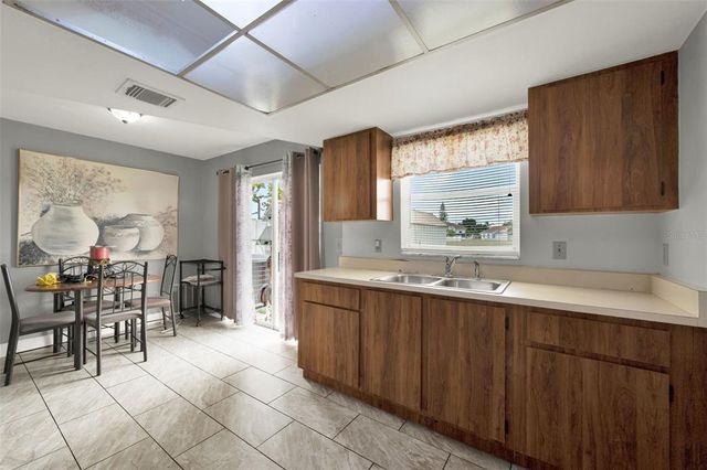 807 ASPENWOOD CIRCLE, Kissimmee, FL 34743