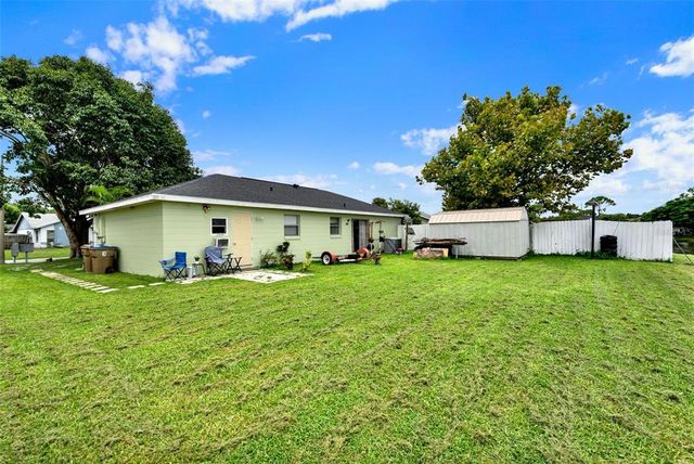 807 ASPENWOOD CIRCLE, Kissimmee, FL 34743