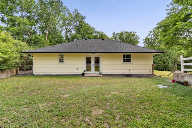 738 Wayne Avenue, Van Alstyne, TX 75495
