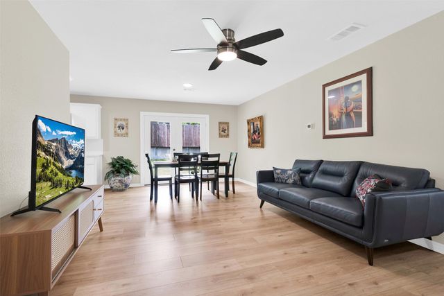 738 Wayne Avenue, Van Alstyne, TX 75495