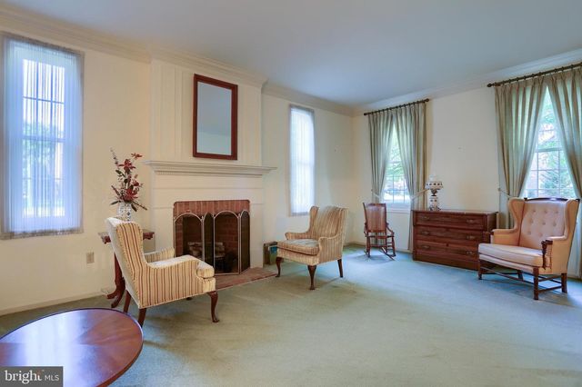 14 KENSINGTON SQ, Mechanicsburg, PA 17050