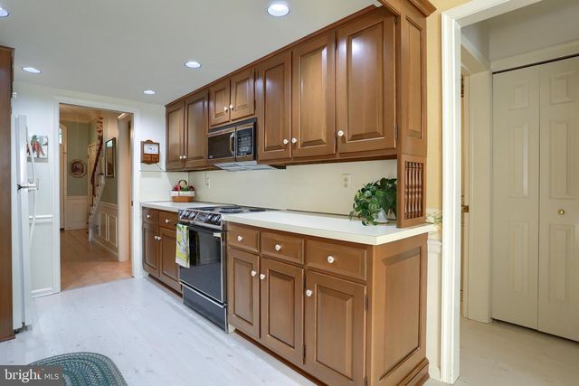 14 KENSINGTON SQ, Mechanicsburg, PA 17050