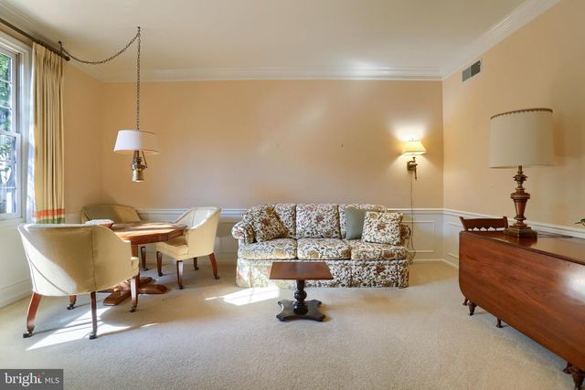 14 KENSINGTON SQ, Mechanicsburg, PA 17050