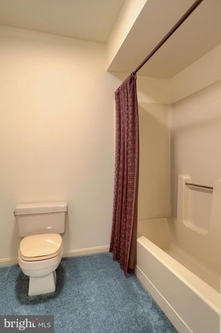 14 KENSINGTON SQ, Mechanicsburg, PA 17050