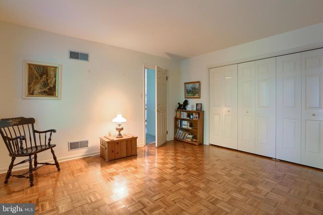14 KENSINGTON SQ, Mechanicsburg, PA 17050