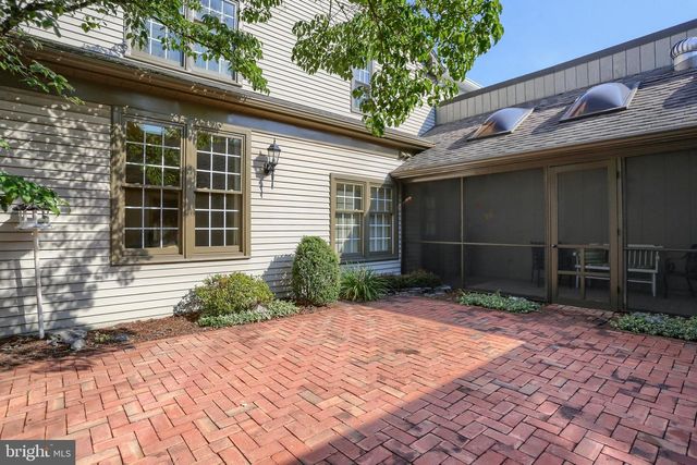 14 KENSINGTON SQ, Mechanicsburg, PA 17050