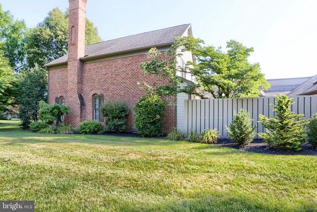 14 KENSINGTON SQ, Mechanicsburg, PA 17050