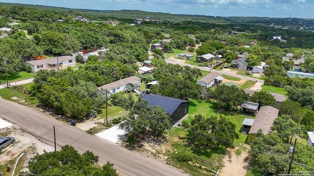 1345 WILLOW DR, Canyon Lake, TX 78133