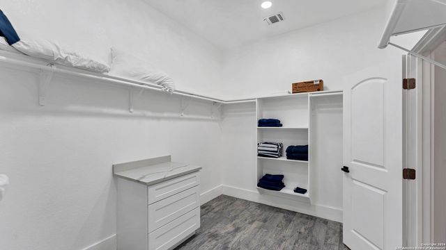 1345 WILLOW DR, Canyon Lake, TX 78133