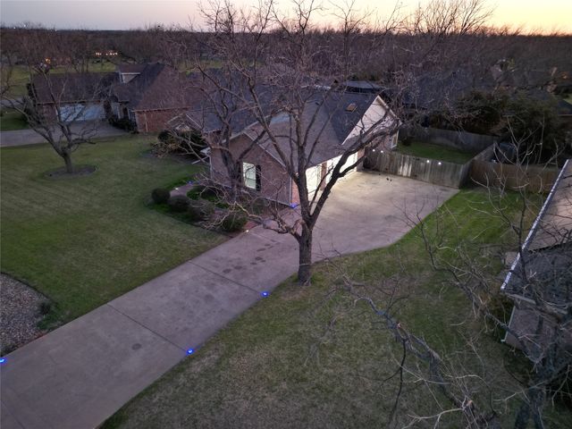 8906 Pleasant Hill Drive, Granbury, TX 76049