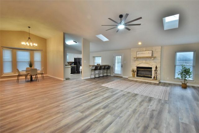 8906 Pleasant Hill Drive, Granbury, TX 76049