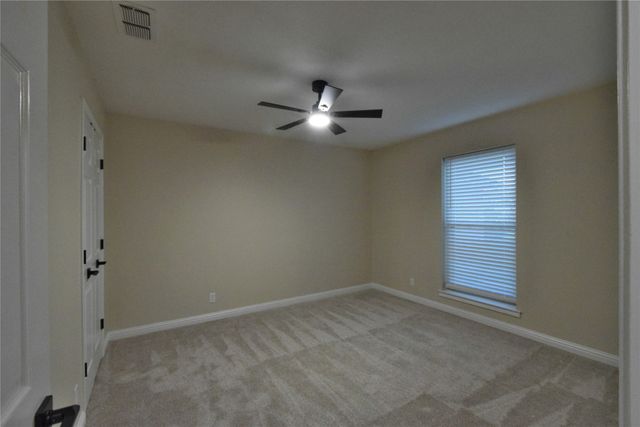 8906 Pleasant Hill Drive, Granbury, TX 76049