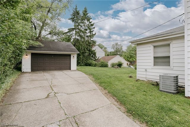 1830 Beverly Hills Drive, Euclid, OH 44117