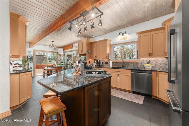 606 Tubbs Hill DR, Coeur D'alene, ID 83814
