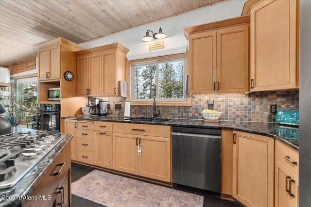 606 Tubbs Hill DR, Coeur D'alene, ID 83814