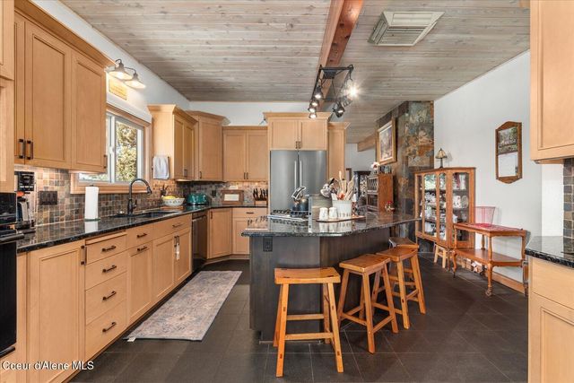 606 Tubbs Hill DR, Coeur D'alene, ID 83814